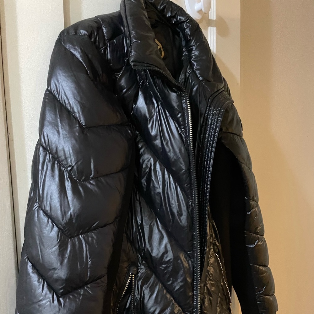 MK jacket size ladies Medium Black.